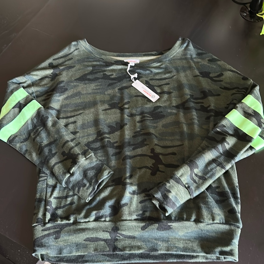 Sundry camo off the shoulder sweatshirt